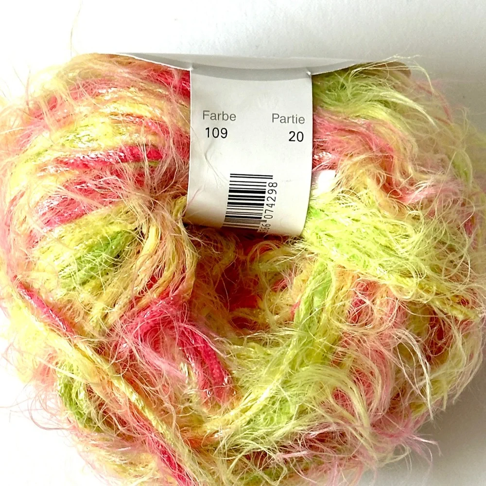 2 Skeins ONLine Linie 67 Como Yarn